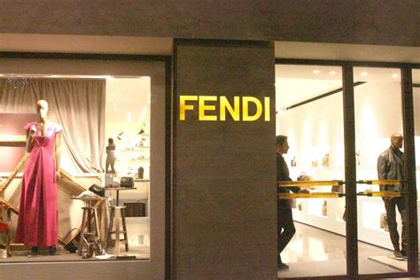 Rivenditori Fendi a Salerno 